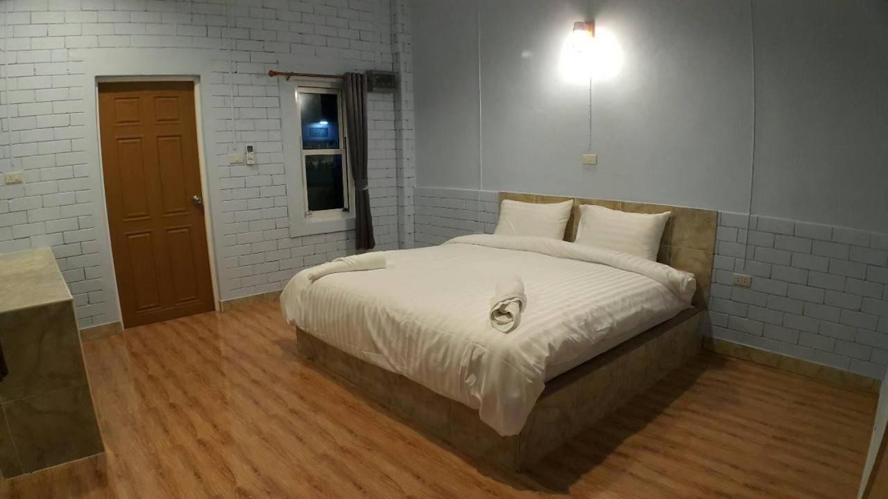 Three Bays Resort Prachuap Khiri Khan Extérieur photo